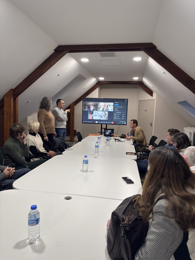 Sébastien Denard tenait une réunion à la Maison de la lionne.